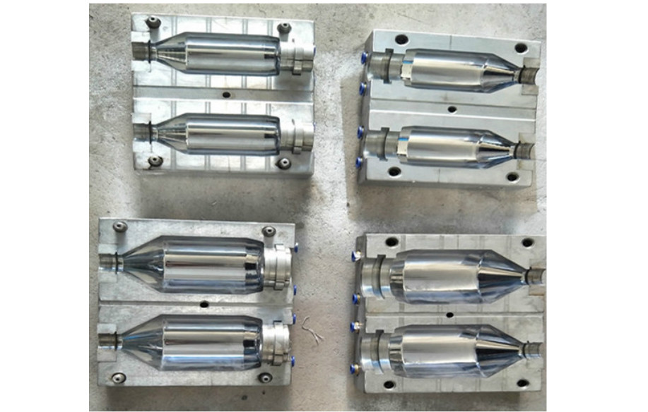 全自動(dòng)吹瓶機(jī)未來(lái)的發(fā)展趨勢(shì)如何？