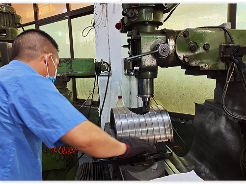 旺成模具工人實操圖 旺成模具工人實操圖